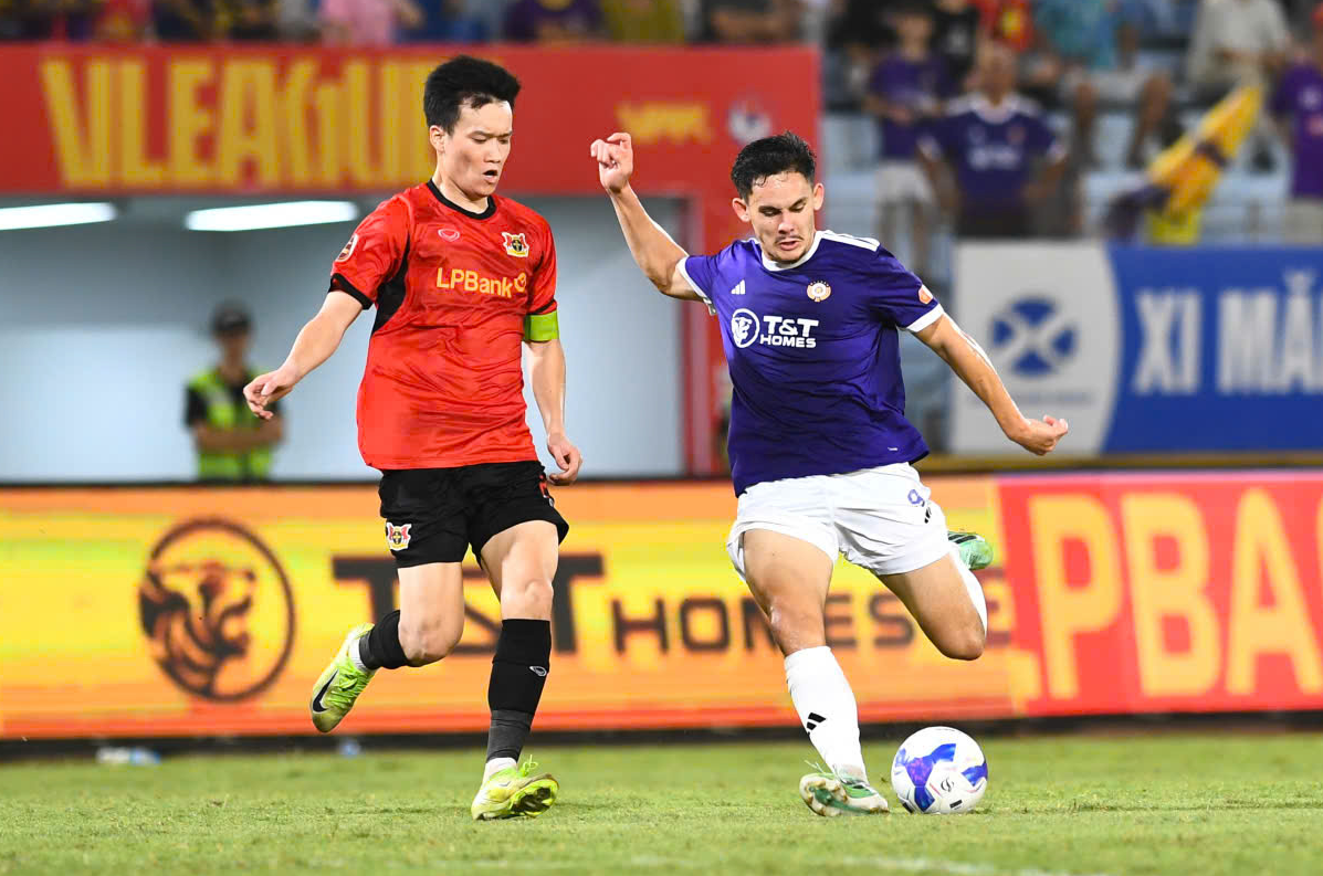 aymeric hoang duc ha noi ninh binh