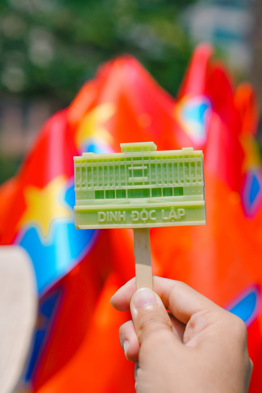 photo12025 04 2918 48 05