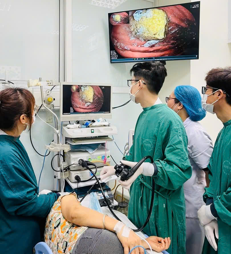 z65772036035638e565f3cd112d89981b42c8eeacf2c95