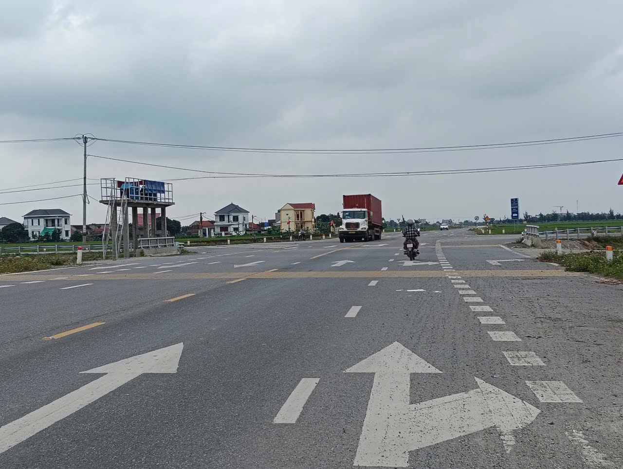 z6593633228198c2264f535427309eb433451693368b6a