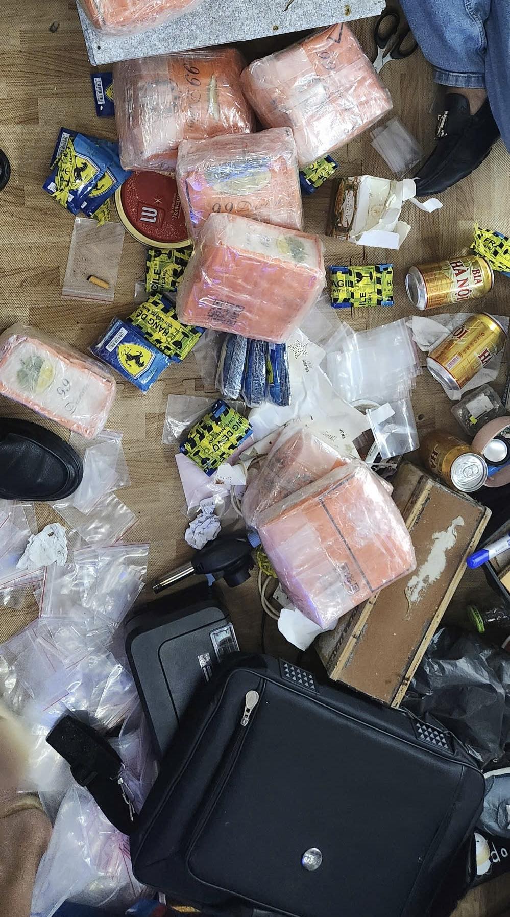 51831038511652091556499432285454451474251868n