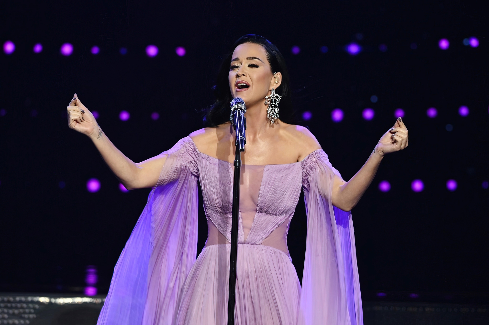 katy perrymanh quan7 1703113052033 upscale verycompressed scale 200x 1703299427226546102804 katy perrymanh quan7 1703113052033 upscale verycompressed scale 200x 1703299427226546102804