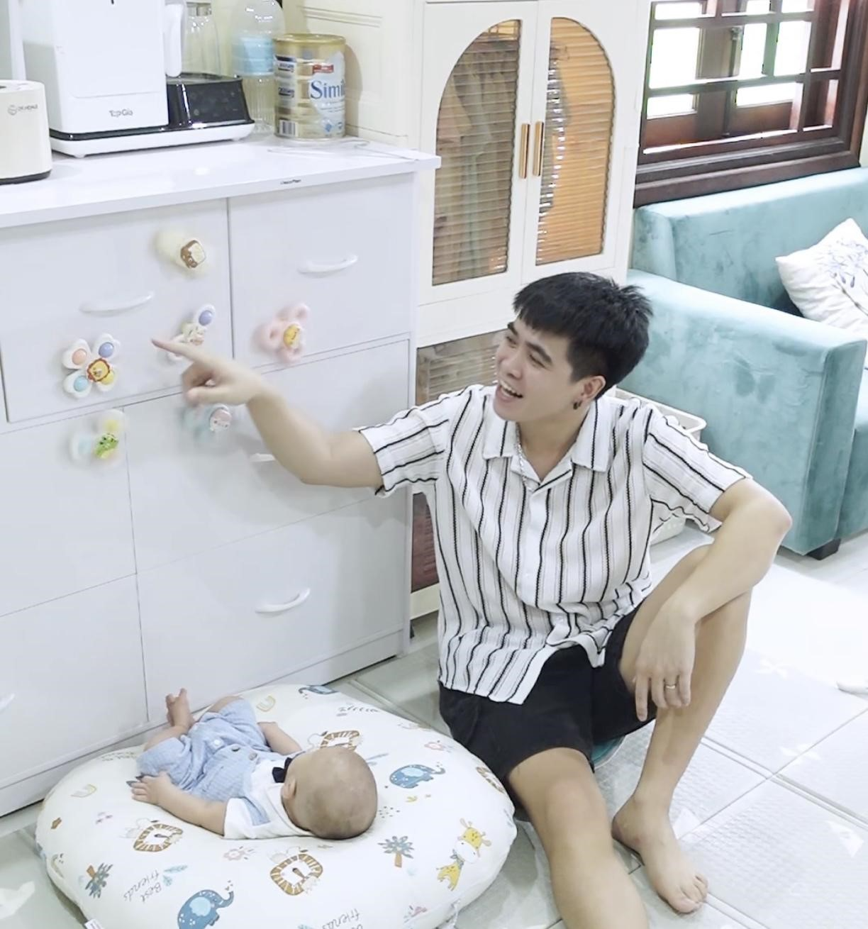 Chồng Bắc Ninh lội nước lũ lịch sử nấu "cơm cữ của Hoàng hậu" hút triệu view- Ảnh 5. Chồng Bắc Ninh lội nước lũ lịch sử nấu "cơm cữ của Hoàng hậu" hút triệu view- Ảnh 5.