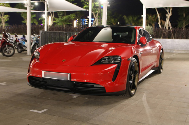 Loạt xe sang hàng chục tỷ đồng của vợ chồng Đoàn Di Băng trước khi Nguyễn Quốc Vũ bị bắt - Ảnh 7.