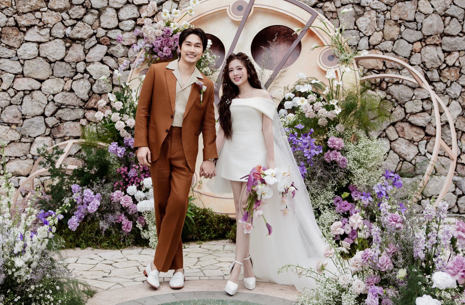 5790110221256573416500671375544004718522247n