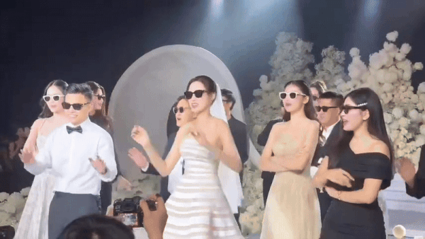 snaptikvnzultr ezgifcom resize