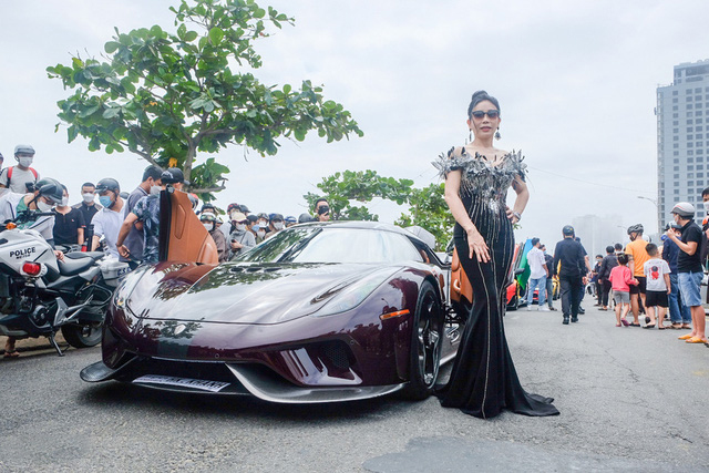 photo 1 16465376839831950013494 copy