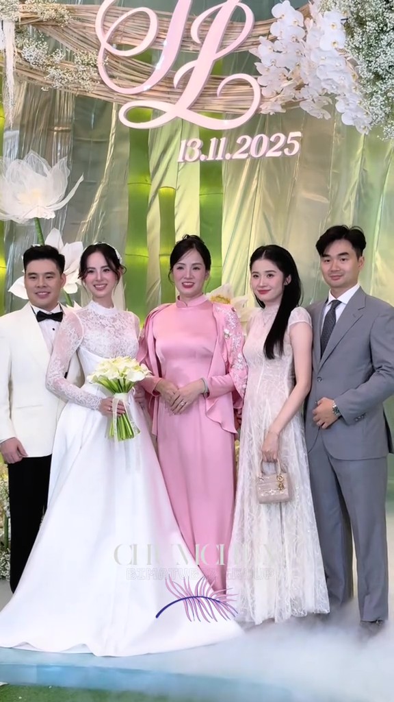 tikdowncomtiktokmedia001e5e3d703c53e1d6127fc574d3d756b68 frame at 0m1s