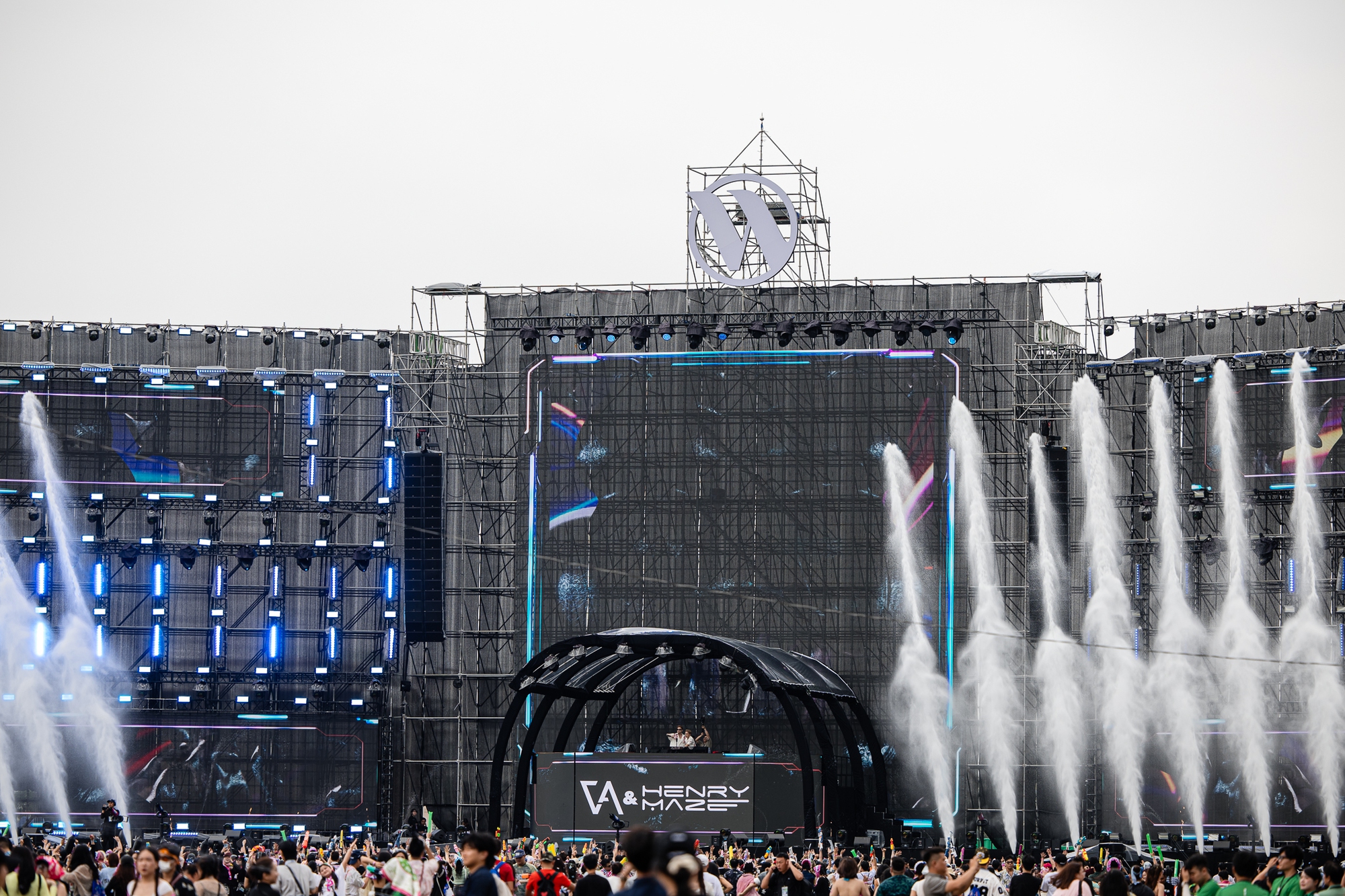 k14 0240 1763279046122 1763279046376117076898