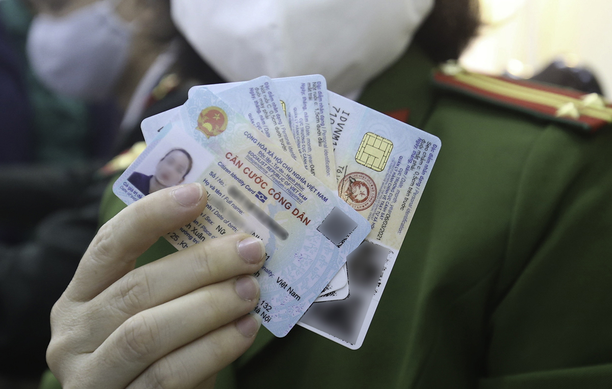 su dung the can cuoc het han co bi phat copy