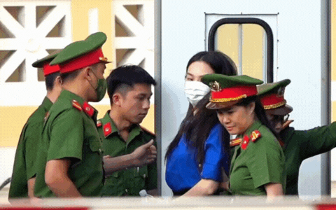 thiet ke chua co ten1