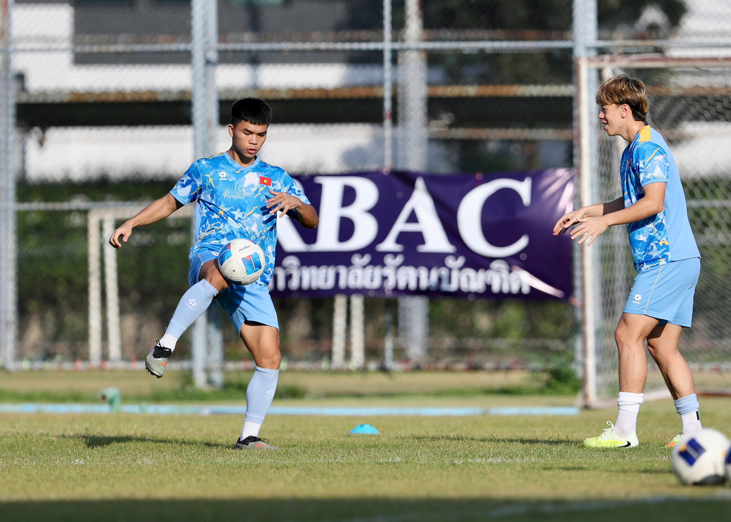 1b8e9b96b1fa3ea467eb