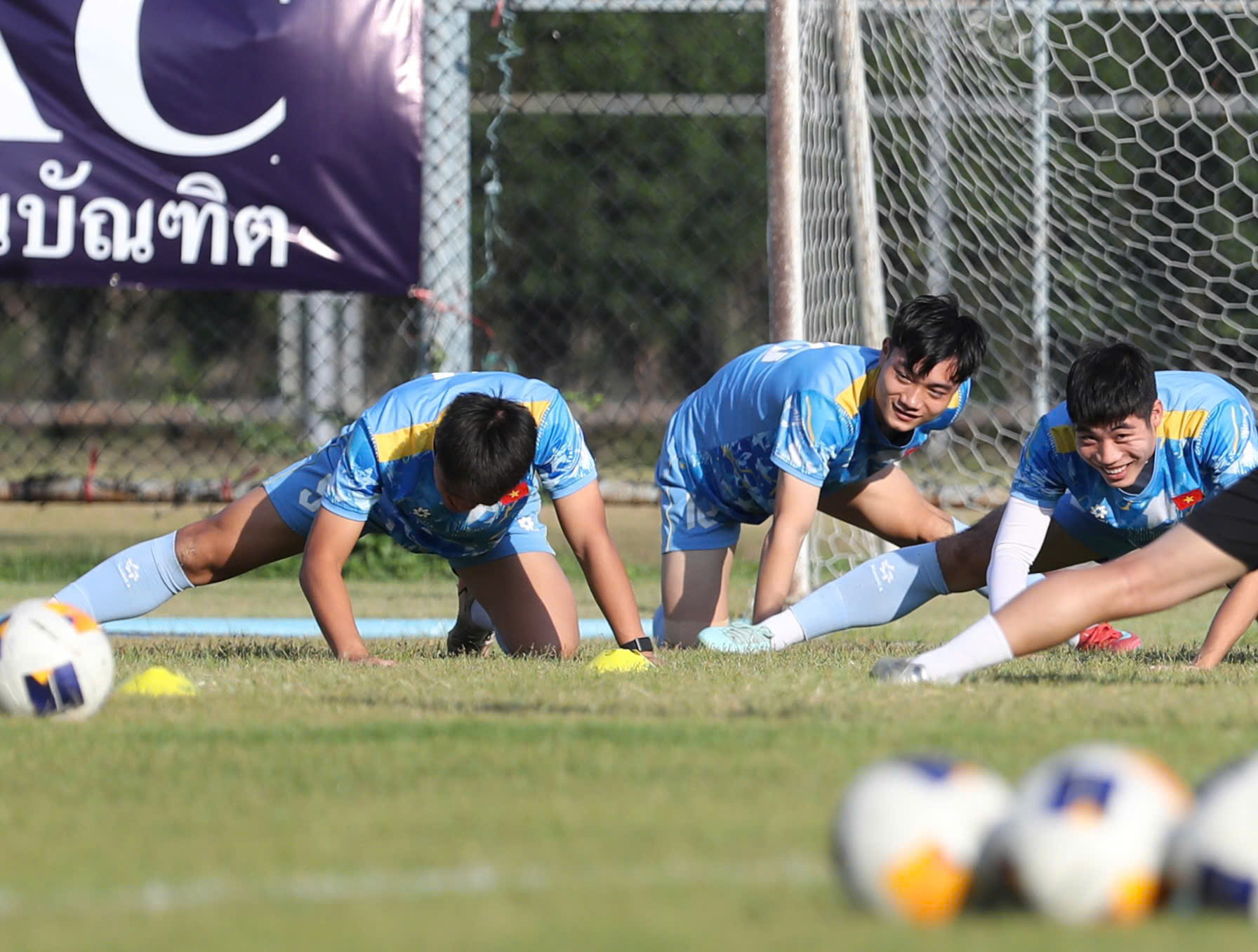 2543515781485643087 8