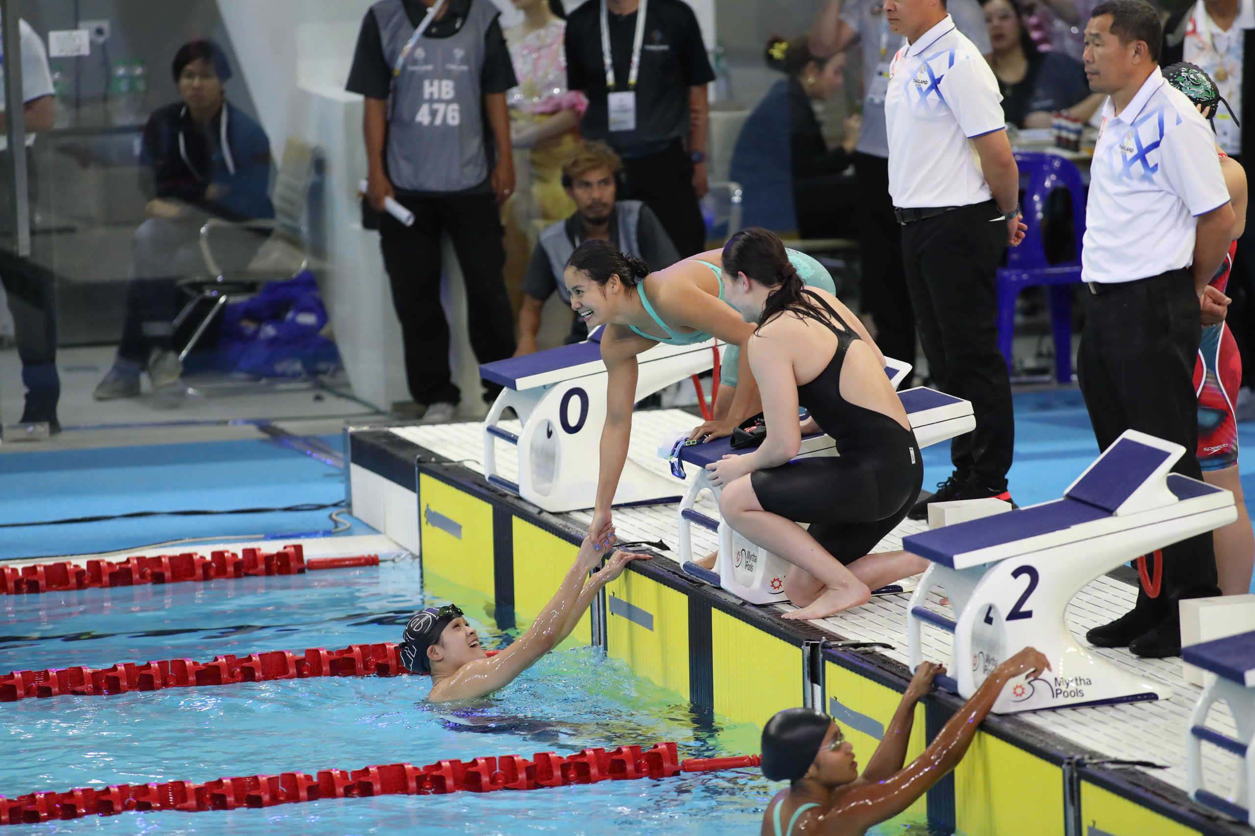 3570309156835744429 1