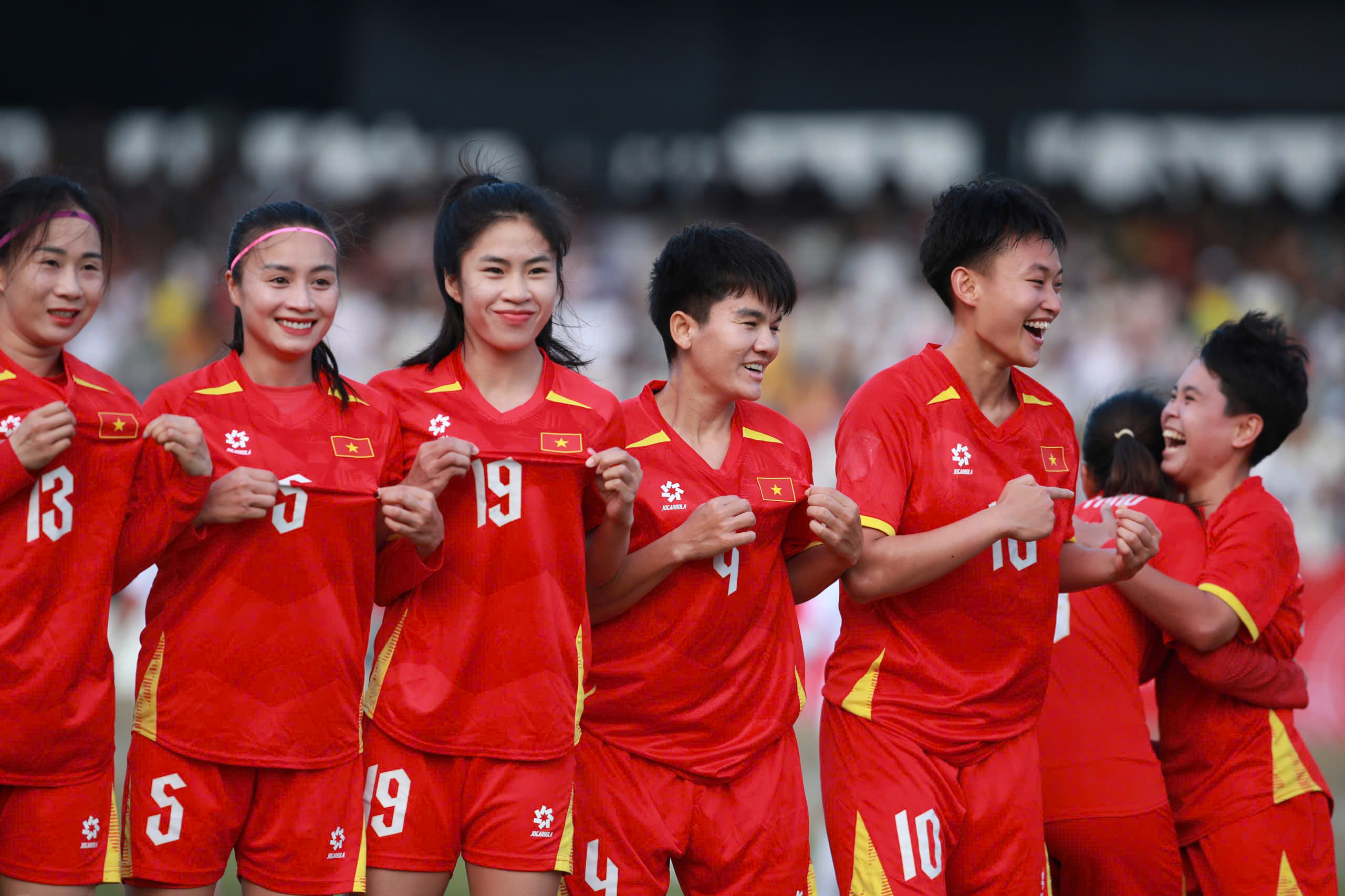 38375533826344114431