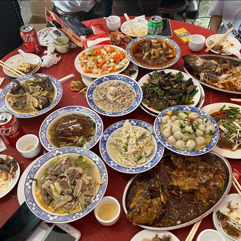 14 1764152741977 176415274222615