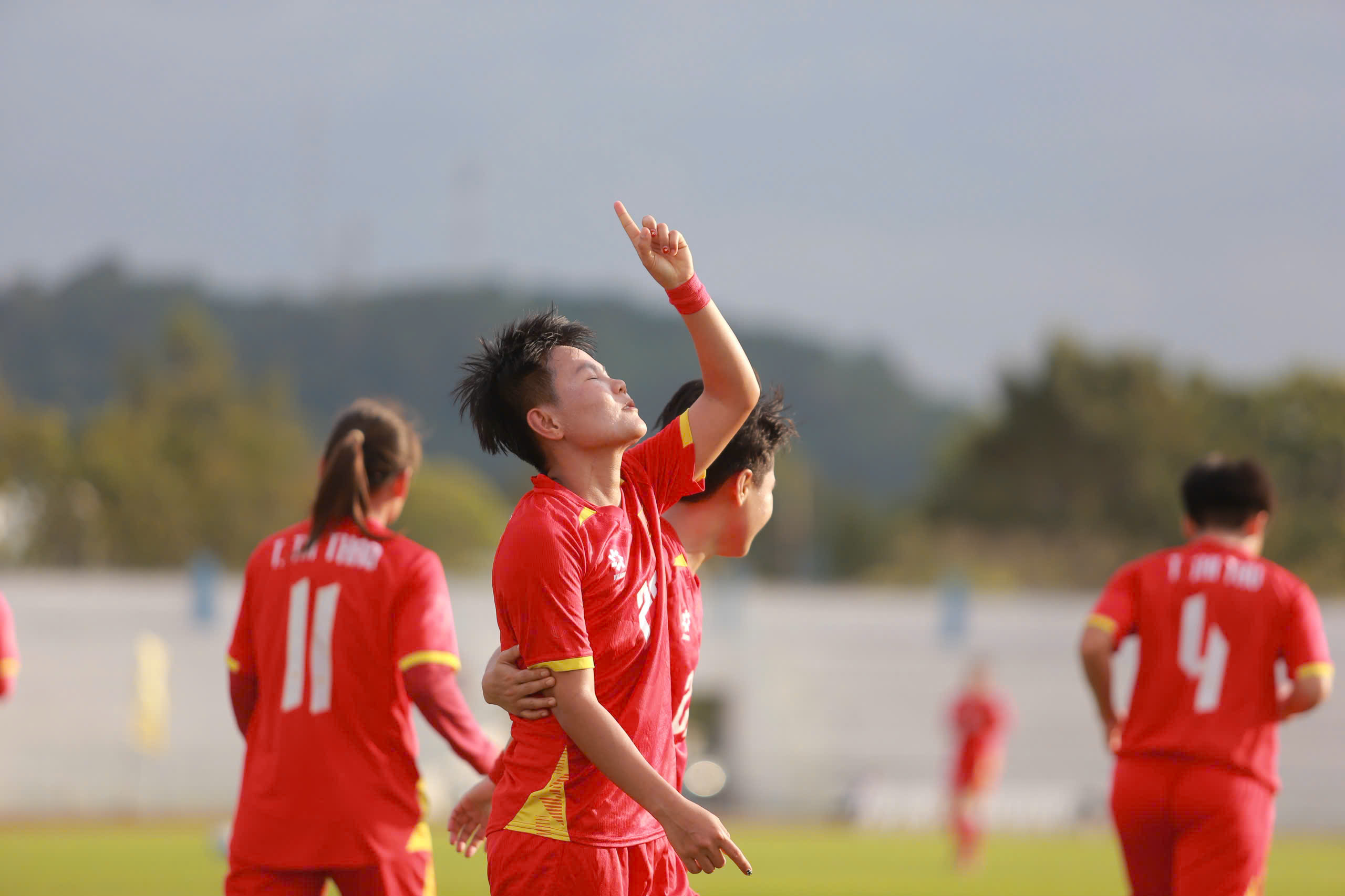 Đẳng cấp: Tuyển nữ Việt Nam thắng huỷ diệt 5-0 Indonesia, thẳng tiến chung kết SEA Games 33- Ảnh 2. Đẳng cấp: Tuyển nữ Việt Nam thắng huỷ diệt 5-0 Indonesia, thẳng tiến chung kết SEA Games 33- Ảnh 2.
