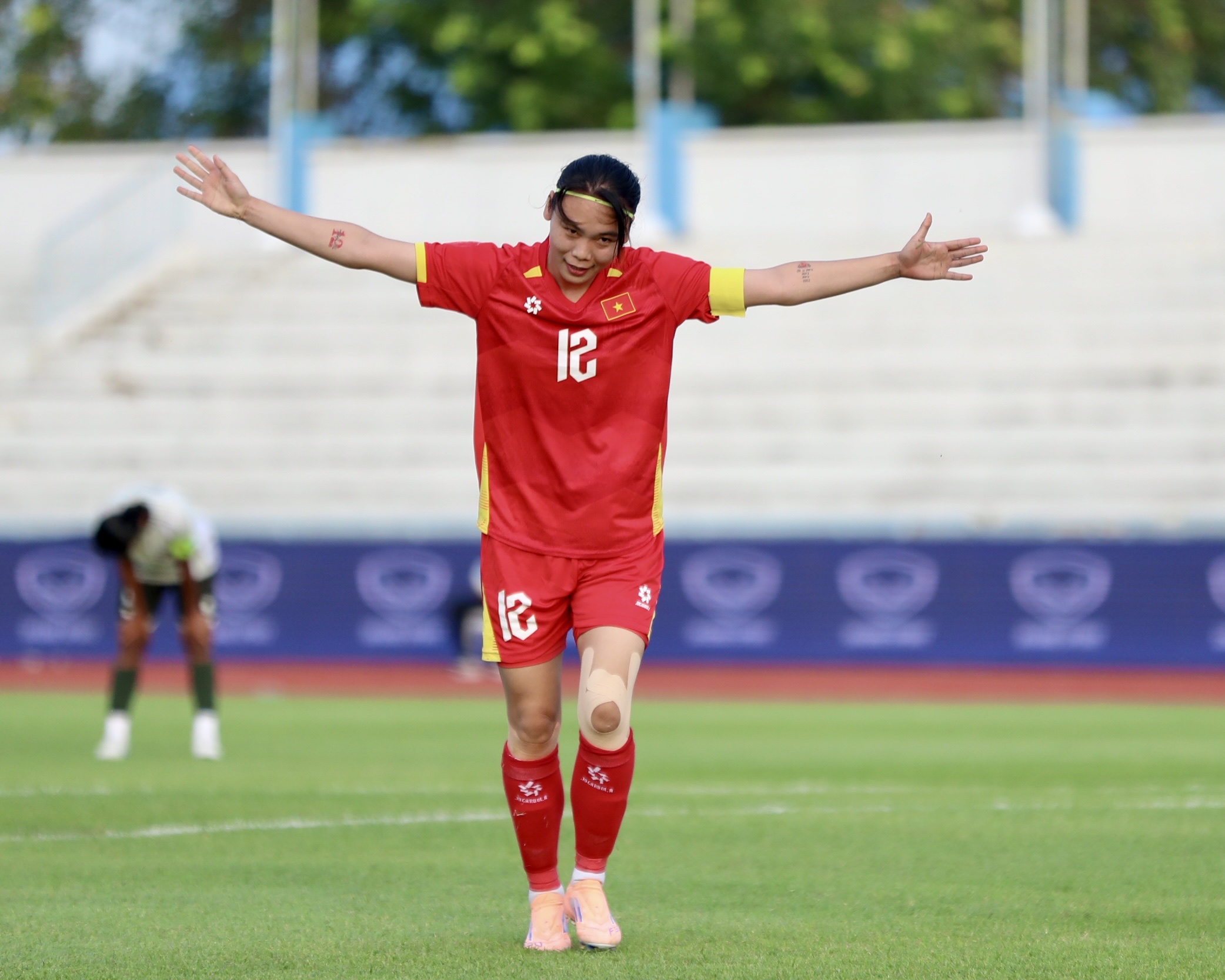 Đẳng cấp: Tuyển nữ Việt Nam thắng huỷ diệt 5-0 Indonesia, thẳng tiến chung kết SEA Games 33- Ảnh 5. Đẳng cấp: Tuyển nữ Việt Nam thắng huỷ diệt 5-0 Indonesia, thẳng tiến chung kết SEA Games 33- Ảnh 5.