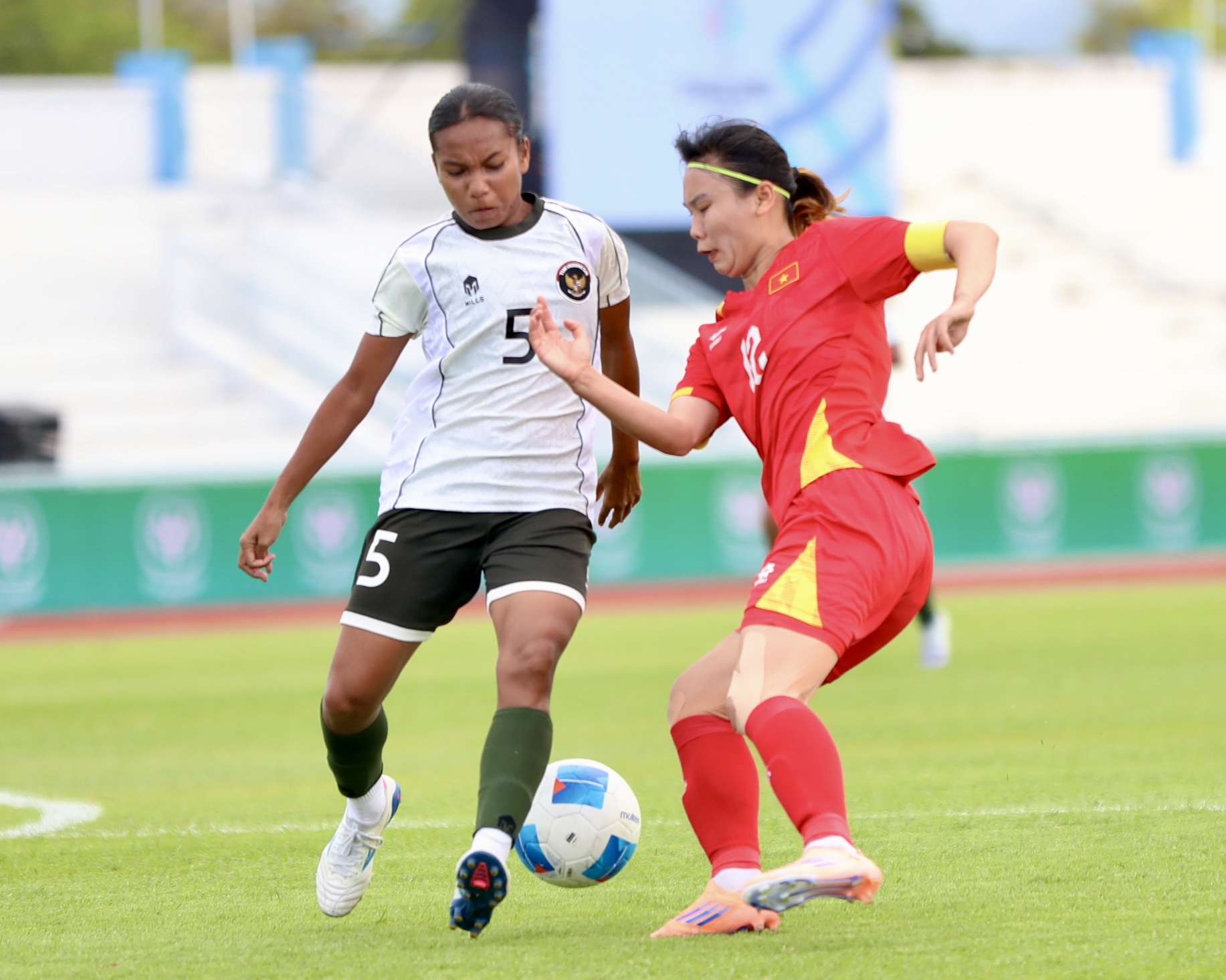 Đẳng cấp: Tuyển nữ Việt Nam thắng huỷ diệt 5-0 Indonesia, thẳng tiến chung kết SEA Games 33- Ảnh 6. Đẳng cấp: Tuyển nữ Việt Nam thắng huỷ diệt 5-0 Indonesia, thẳng tiến chung kết SEA Games 33- Ảnh 6.