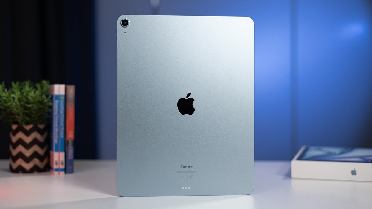 highly trusted leaker hints at impending ipad air m3 ipad 11th gen and iphone se 4 launches
