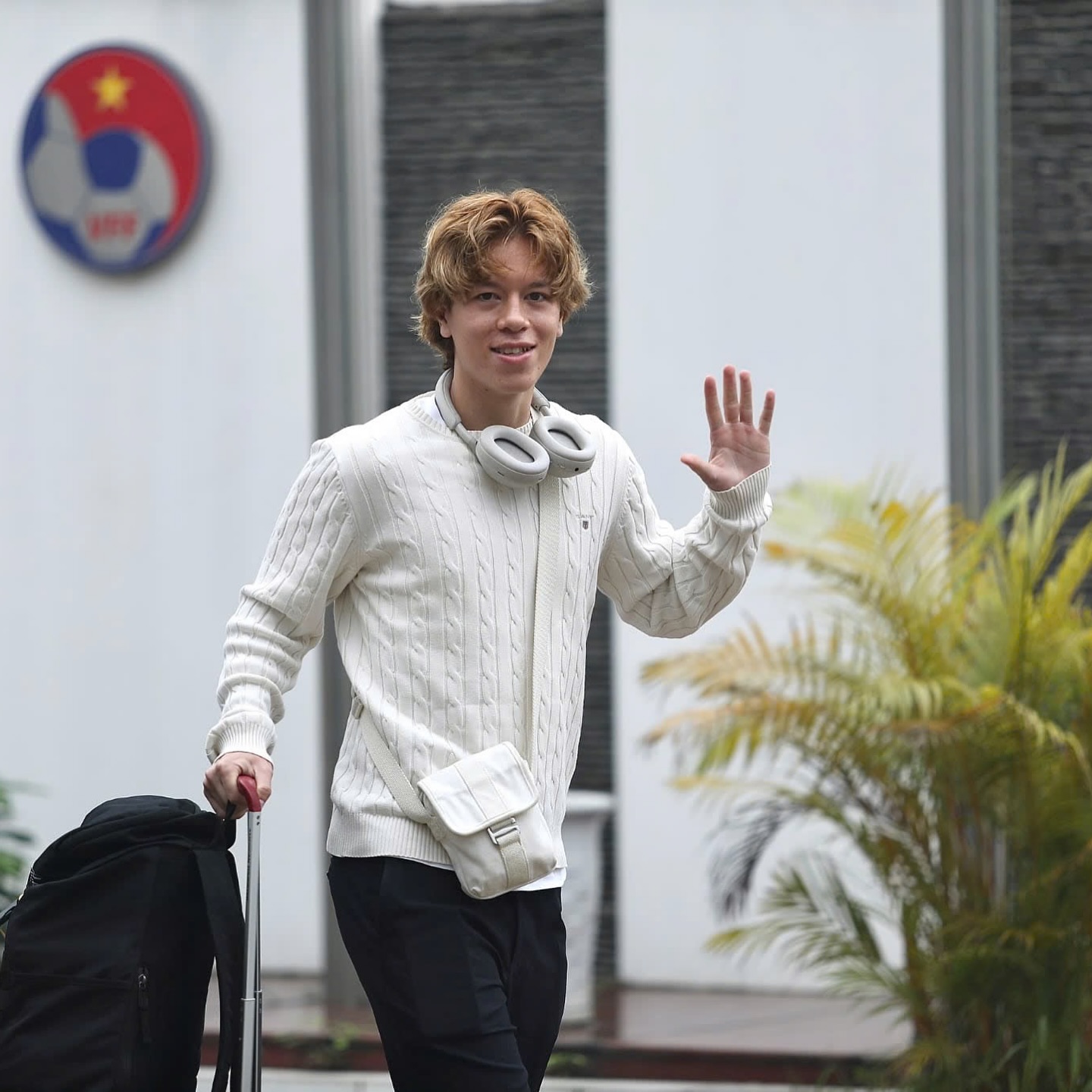 490017969181022634195067925539716723697368898n