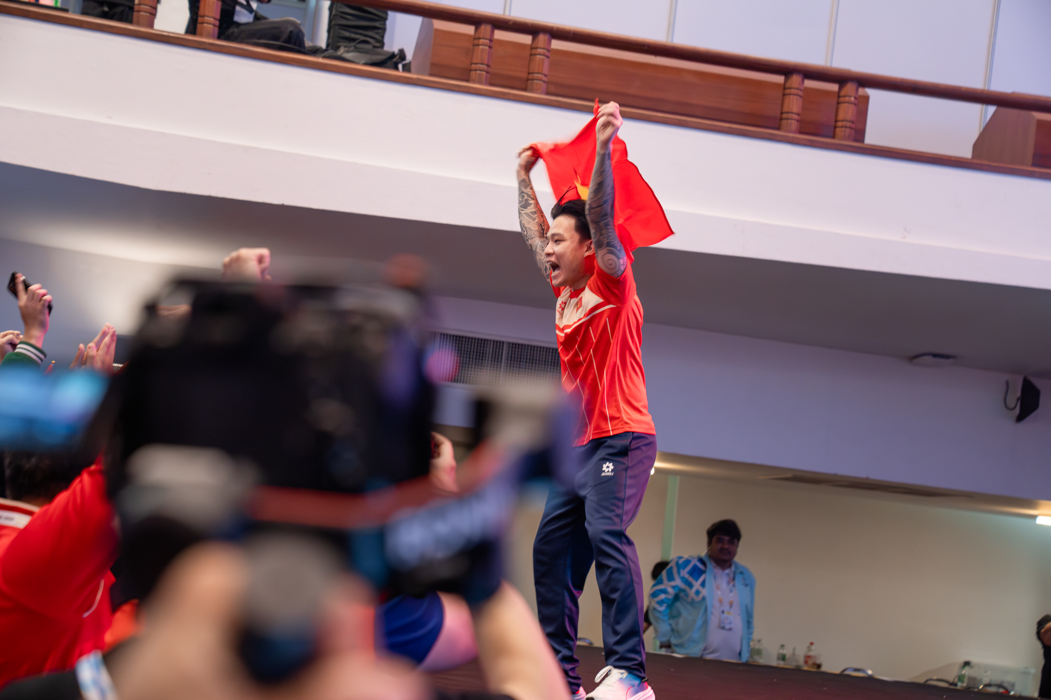 60019073514123000572326384167239474924652265n