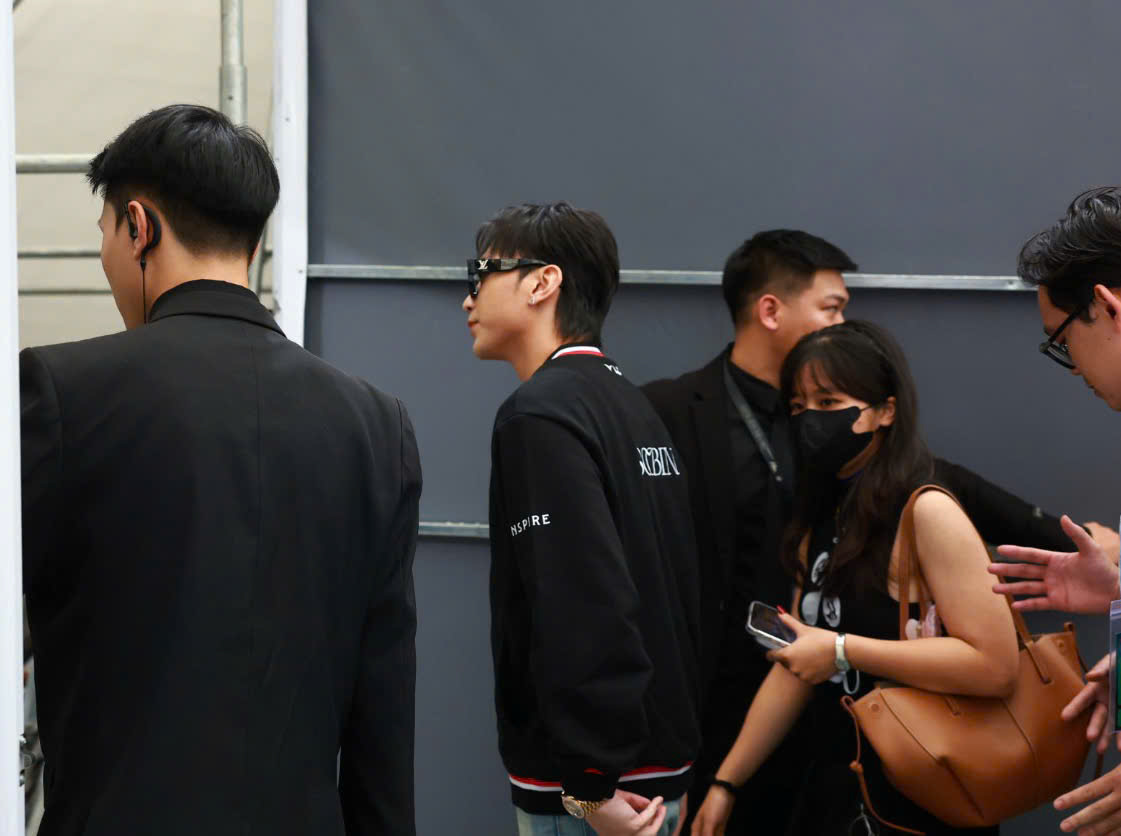 z7349697515776918a973f18047073f684442dcf48d10d