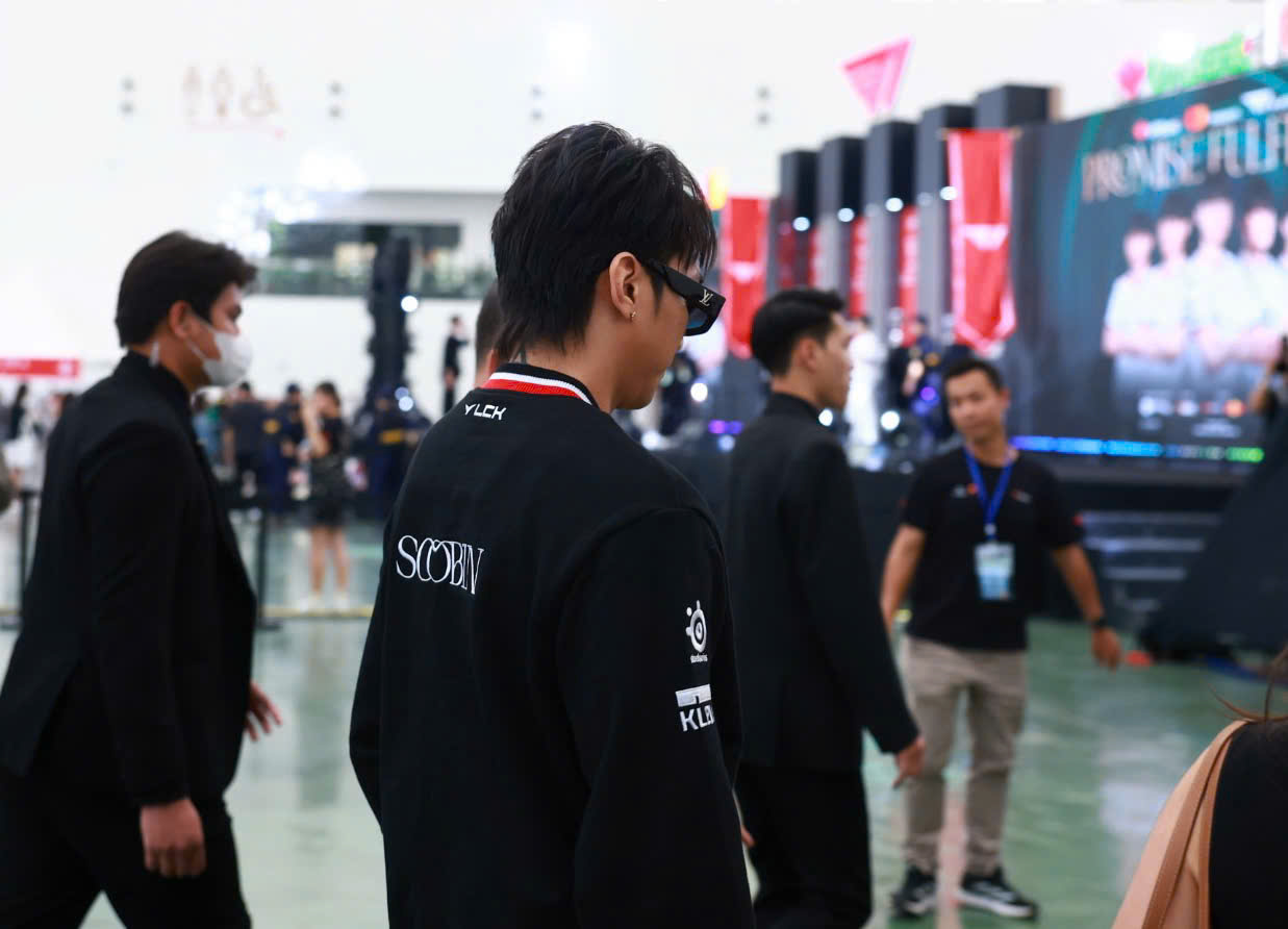 z7349697519442dff729c3091c70e5665f3ffe8867b2a1