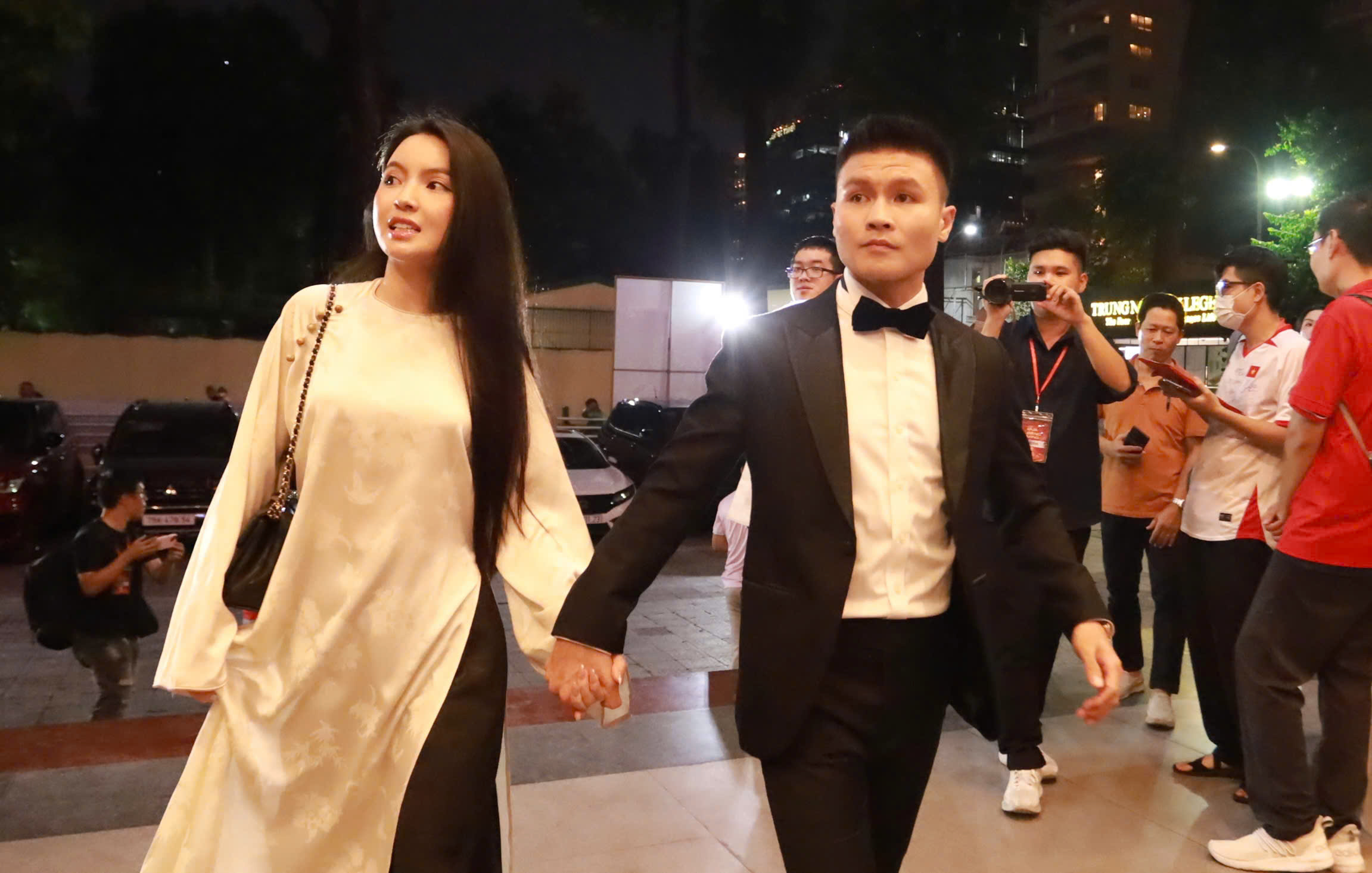 29665642459469033534