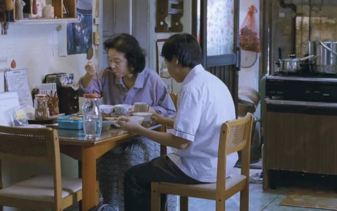 5 kiểu hiếu thảo sai cách khiến cha mẹ mệt mỏi và day dứt