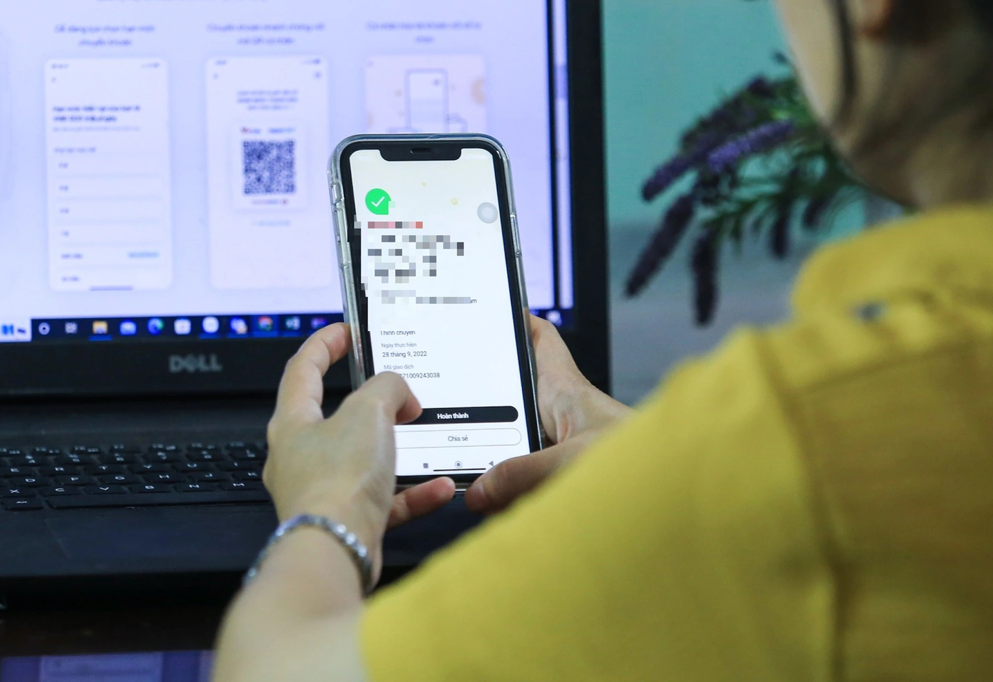 edit edit 1 1684003548918213644288 copy