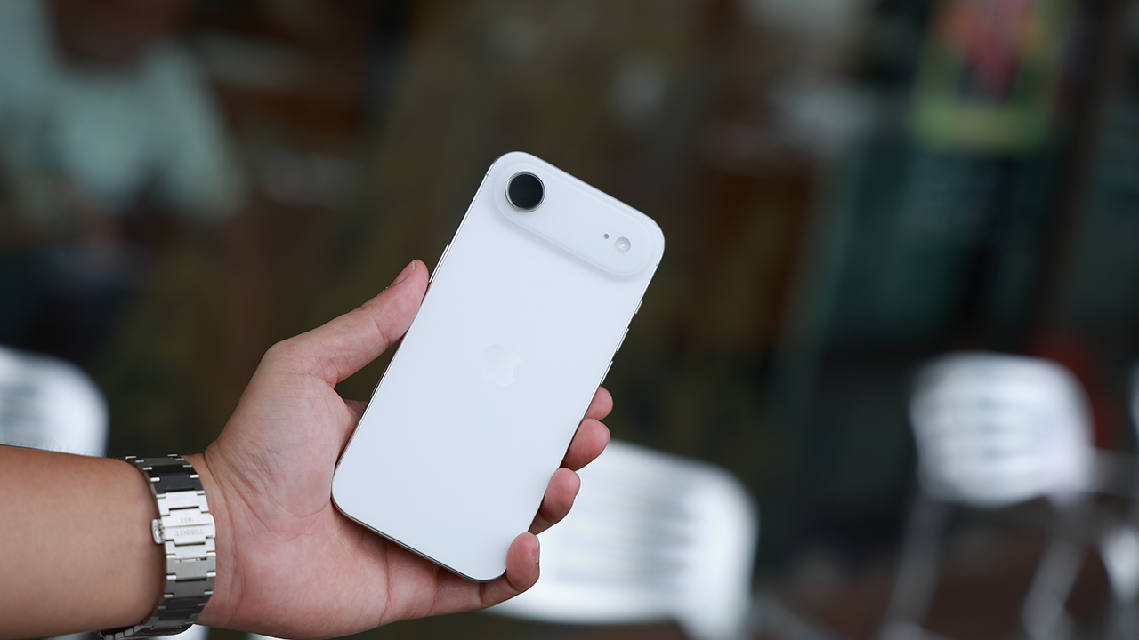 tren tay iphone air 5 1