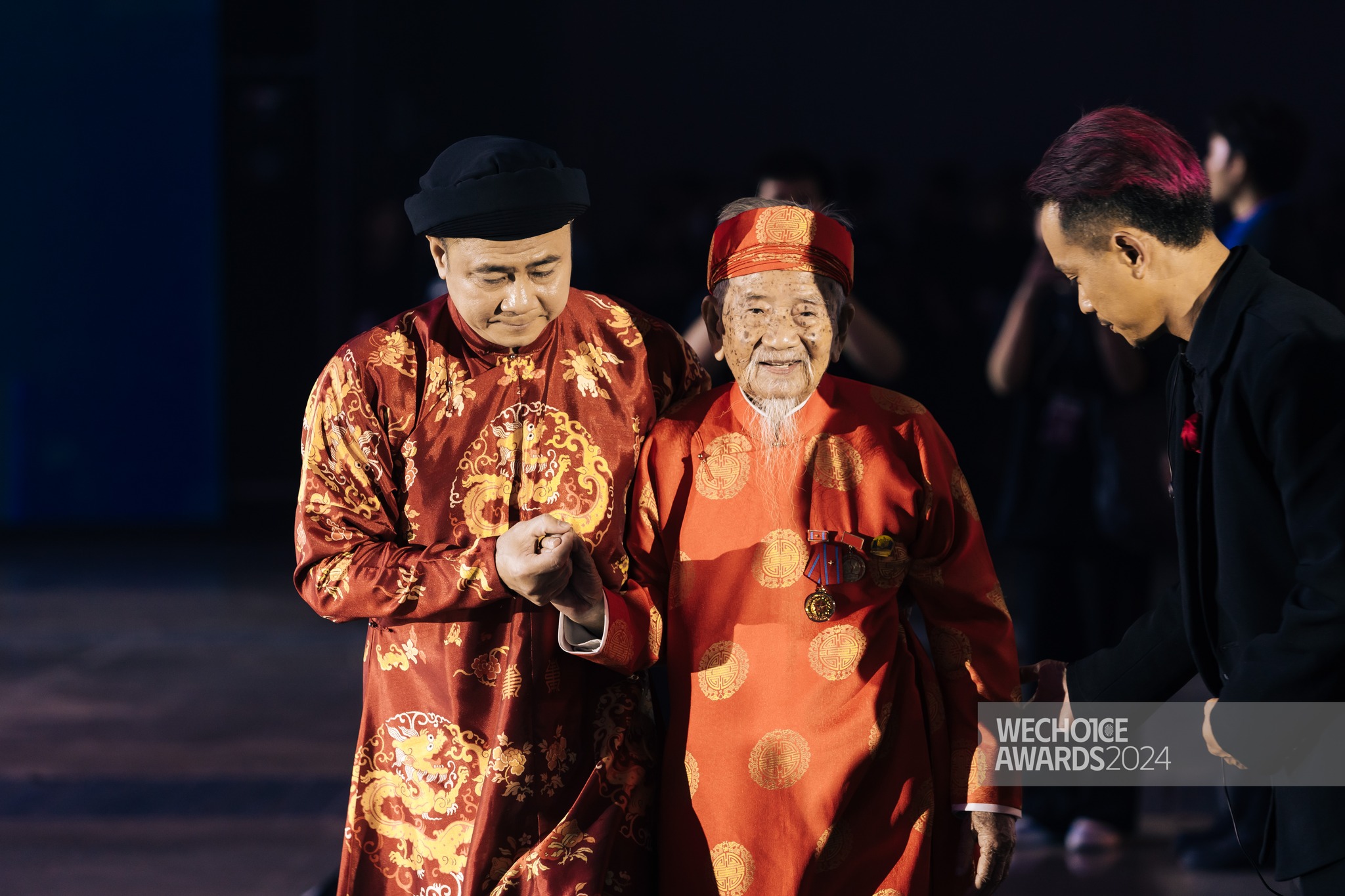 6134312171316461050514475580848966841996044n