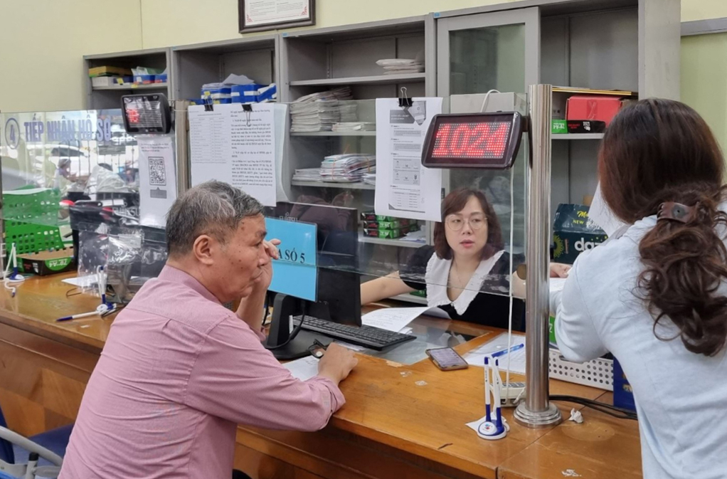 73530lamthutuctiepnhanhosochuyenchitraluongquataikhoantaibhxhquancaugiayhanoianhxc10282219 copy