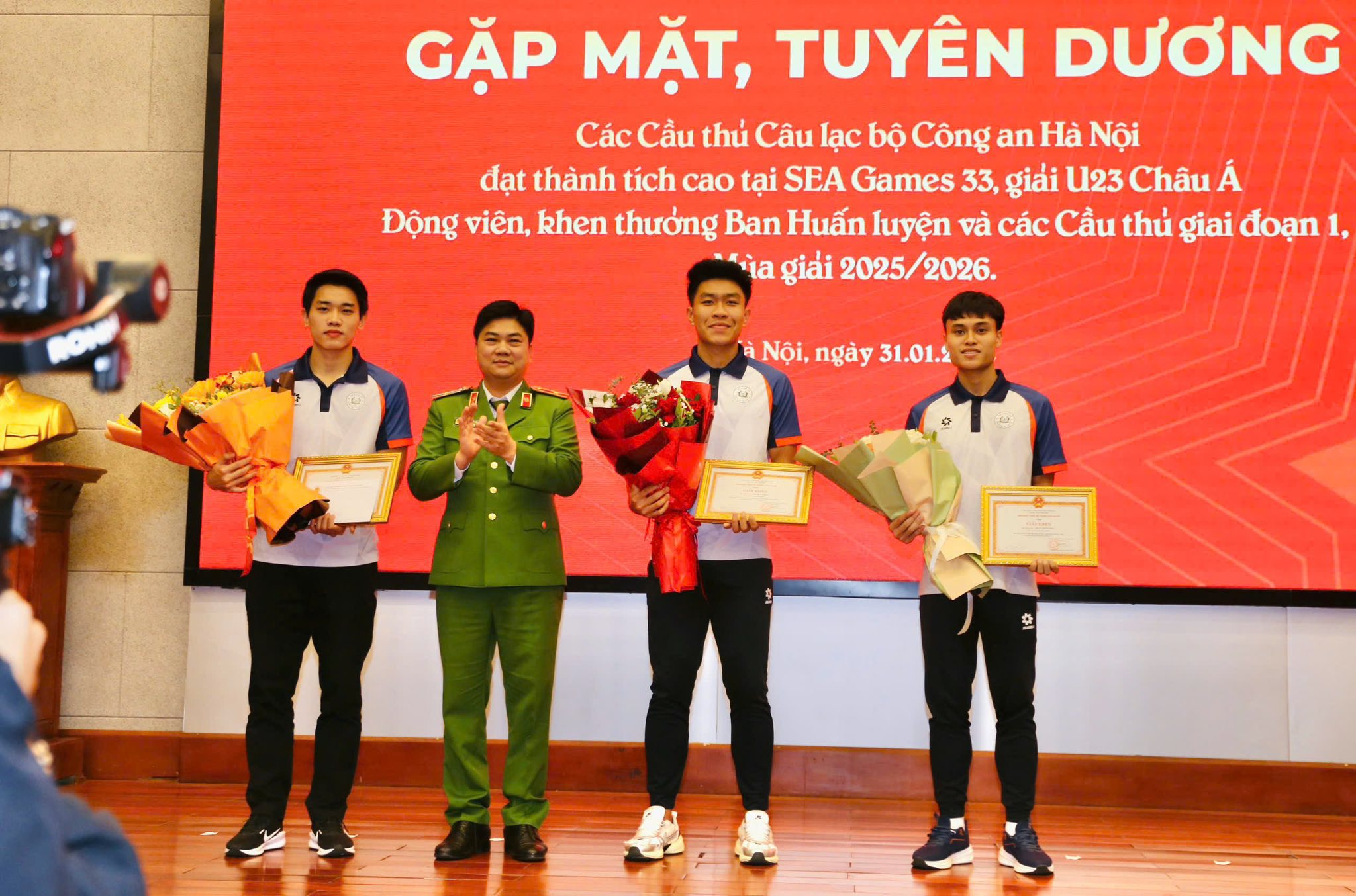 62510271323180760853662201075700350808256155n