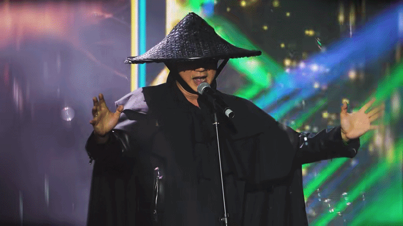 ezgif 4cf480b108eee458