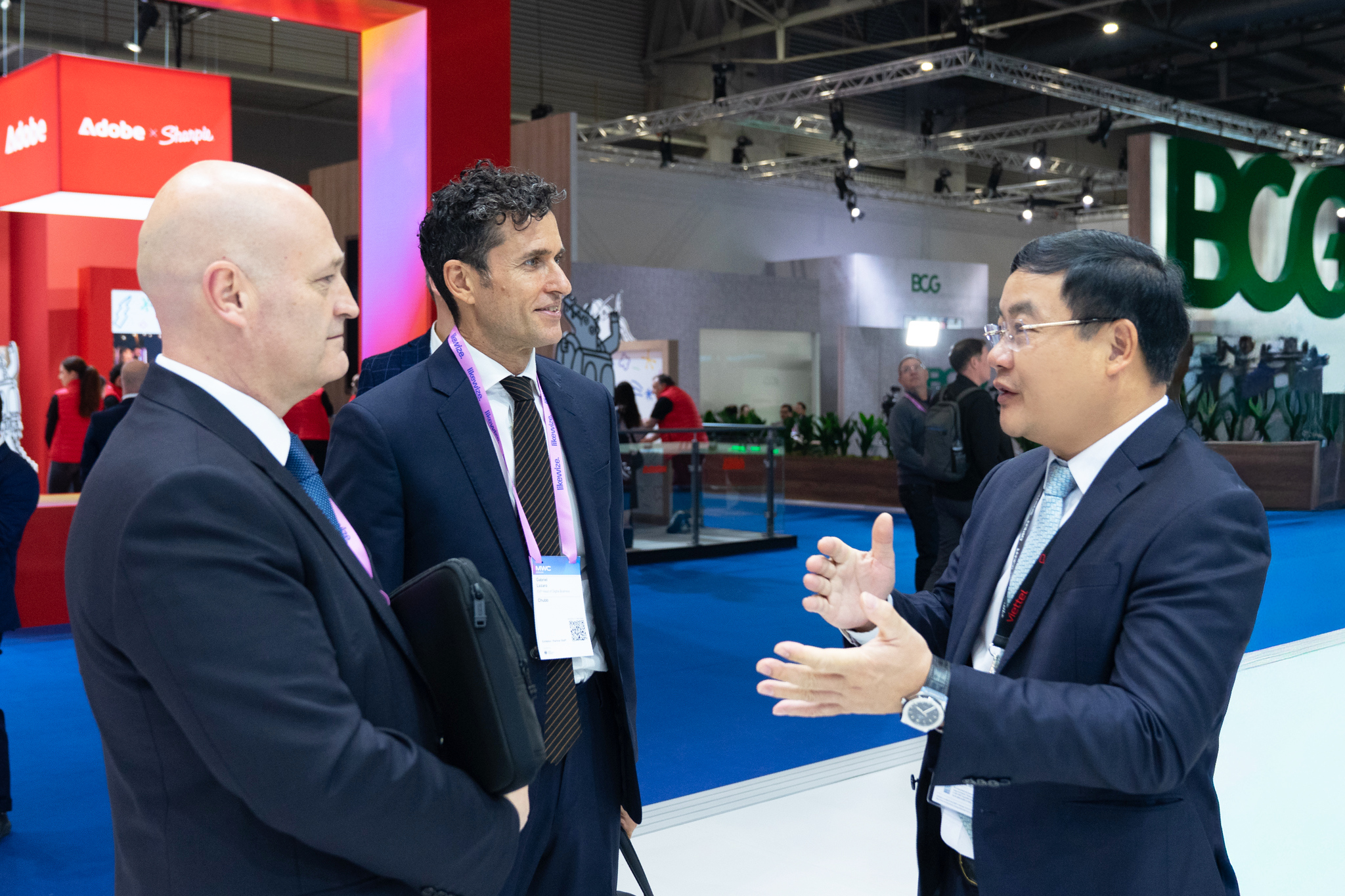 anh 3 viettel digital ky ket hop tac chubb mwc barcelona 2026 4