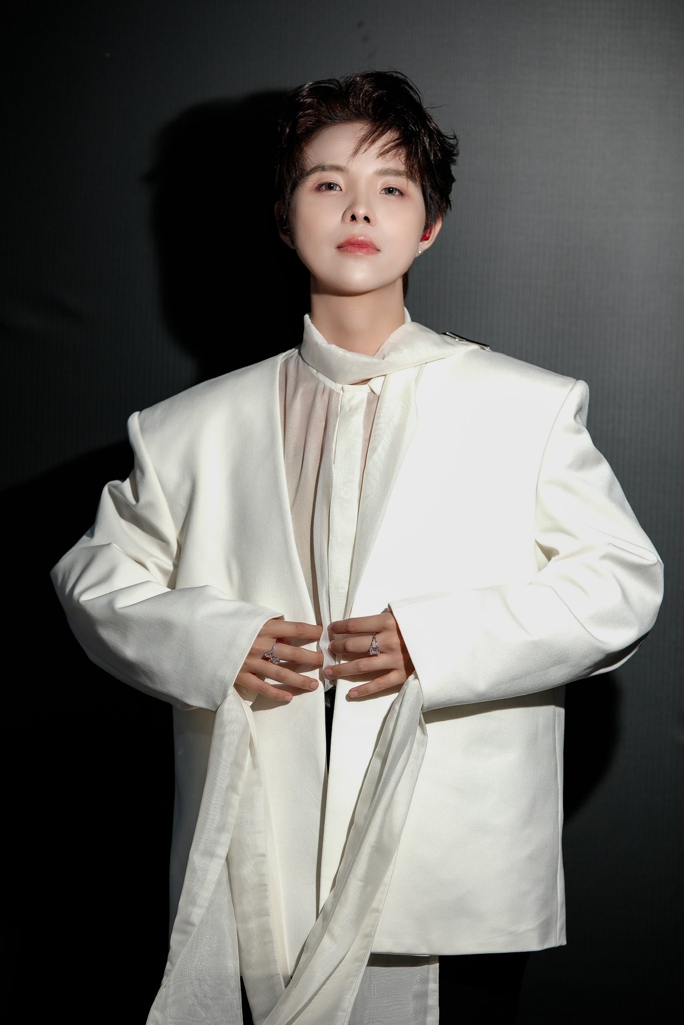 5748571321377770650373902645471914639517799n