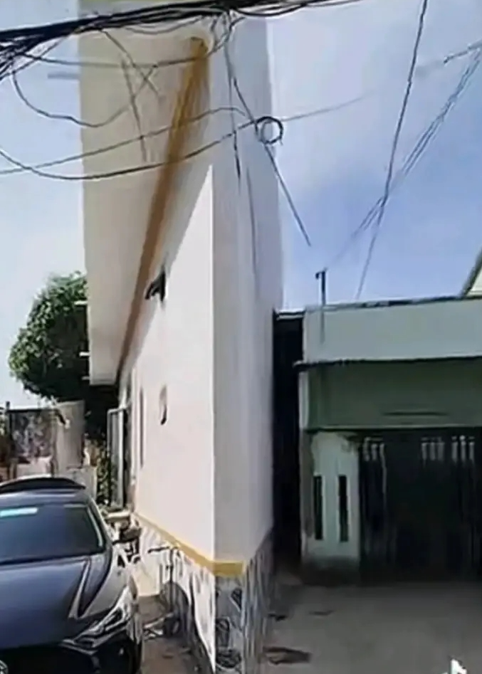 f21363e74311412c824c3c4ec637a4d2