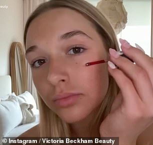 100470059 15641467 acrossa34secondcliptheteenagershowsviewershowtocorrec a 21773391538385 1773413820409417078406