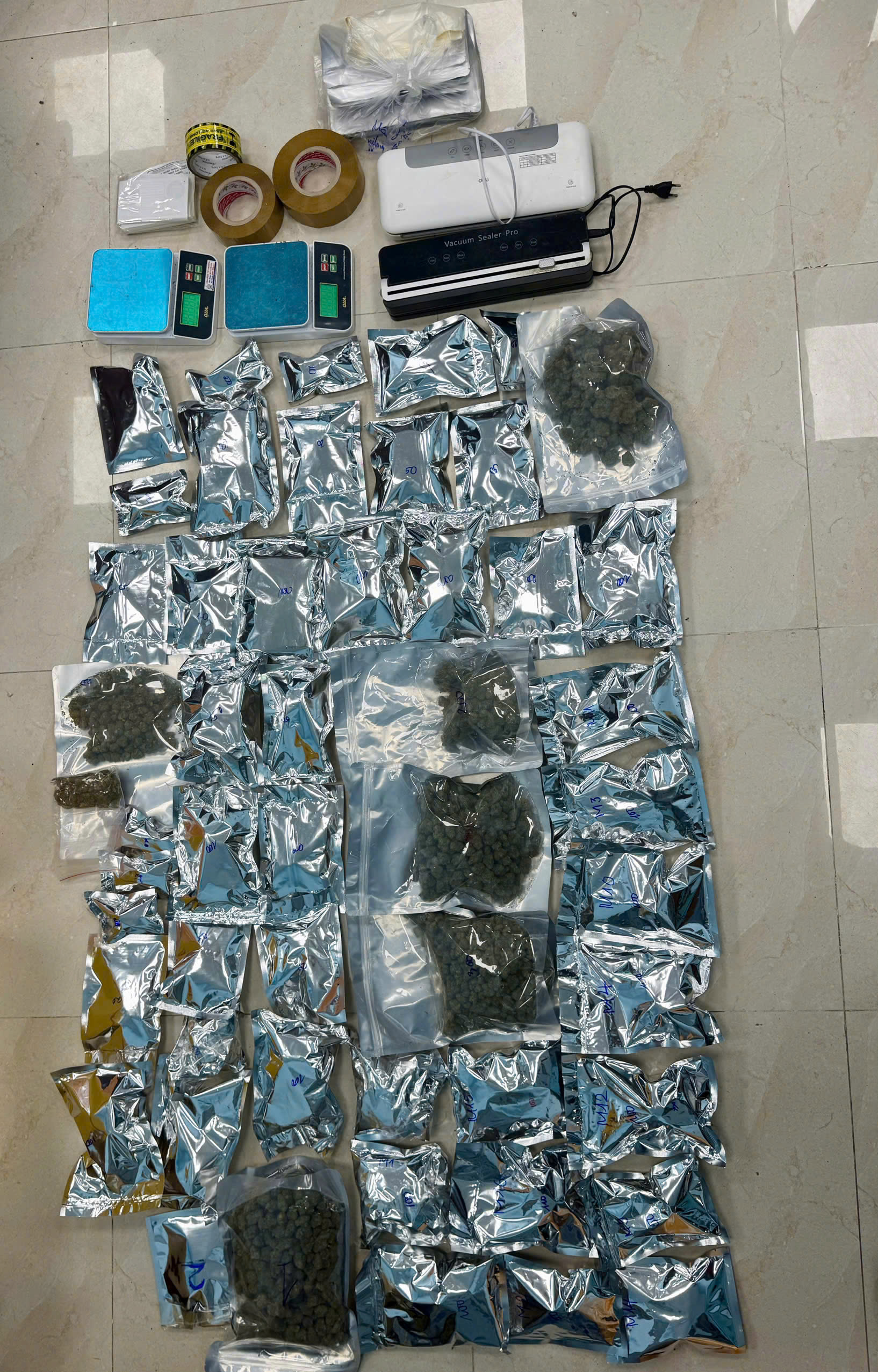 z762423353894568652b1146fbc2c2a8a0dcc8c2d8827c