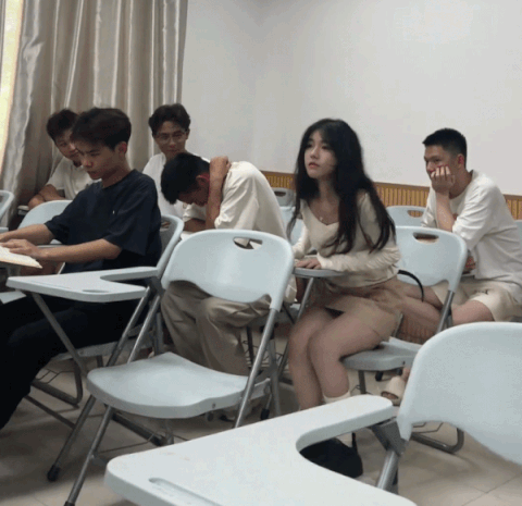 j2downloadhdnowatermark ezgifcom resize 3