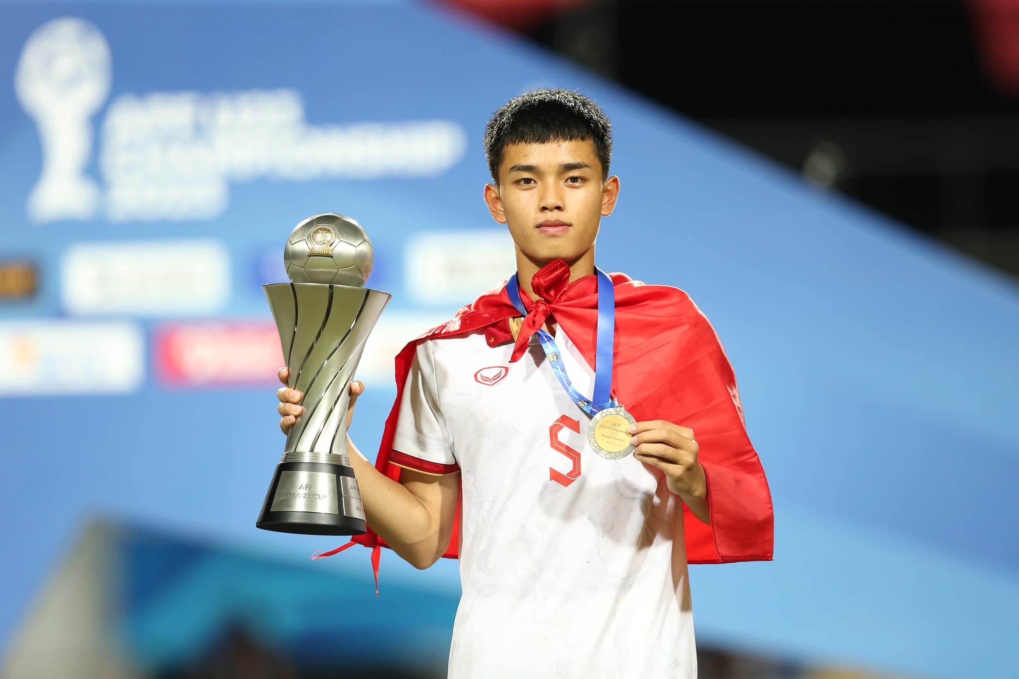 48608379440022436300234705289006800686166288n