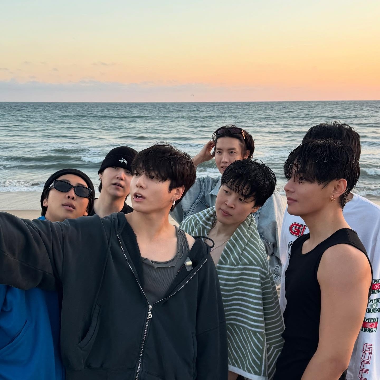 250817 v instagram update with bts documents 1 084333 1768355172119 17683551726921637040868 183140 1768910454297 1768910454695348544846