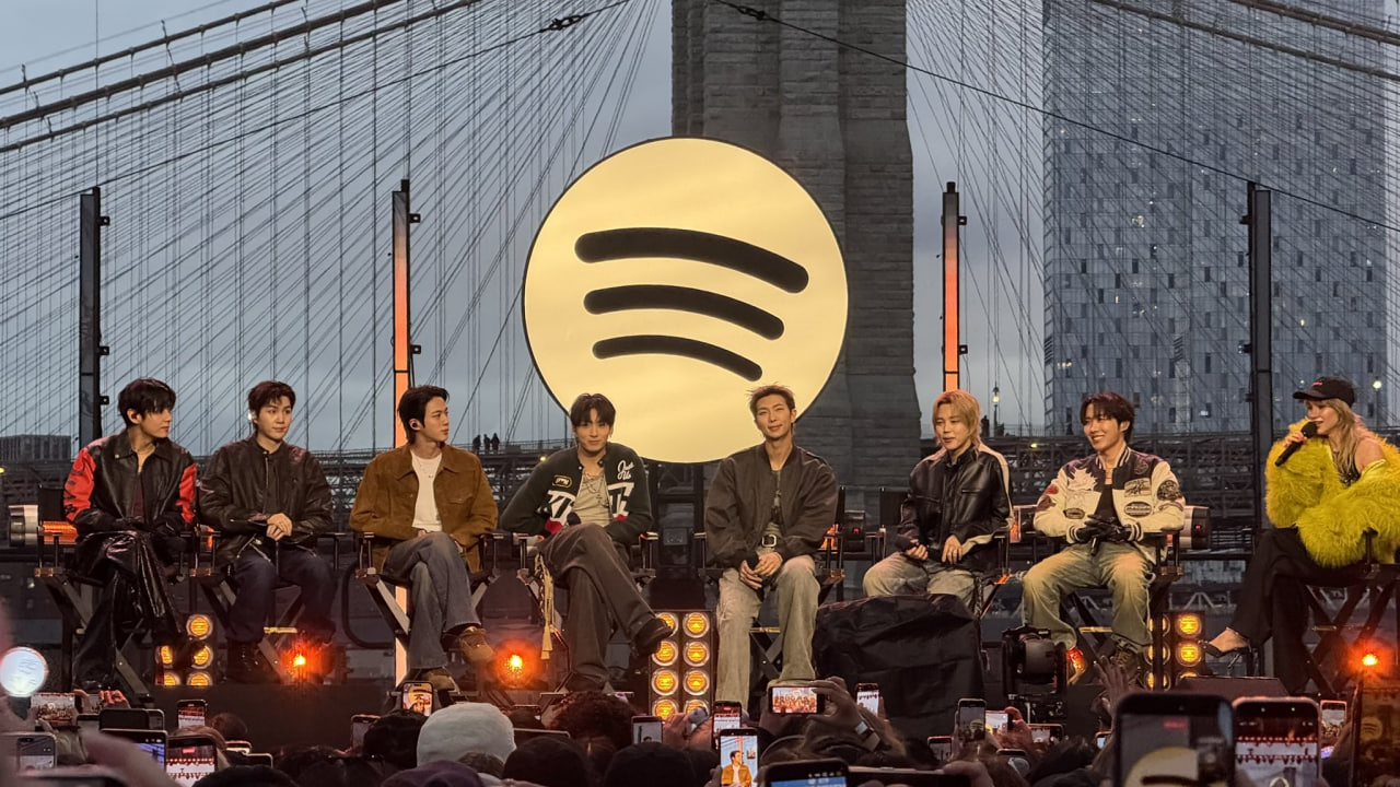 photo12026 03 2410 31 24