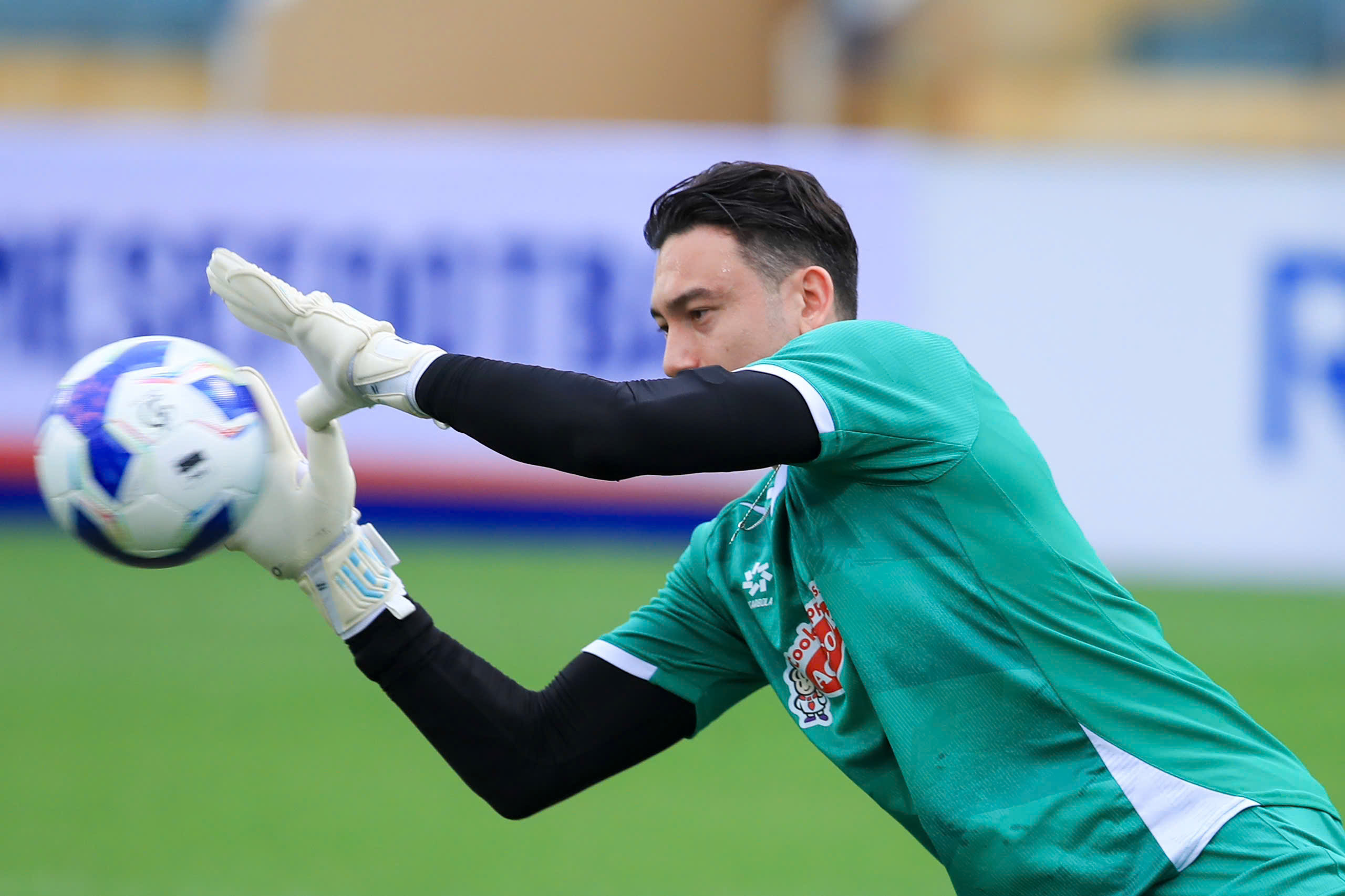 1084949519247874308 3