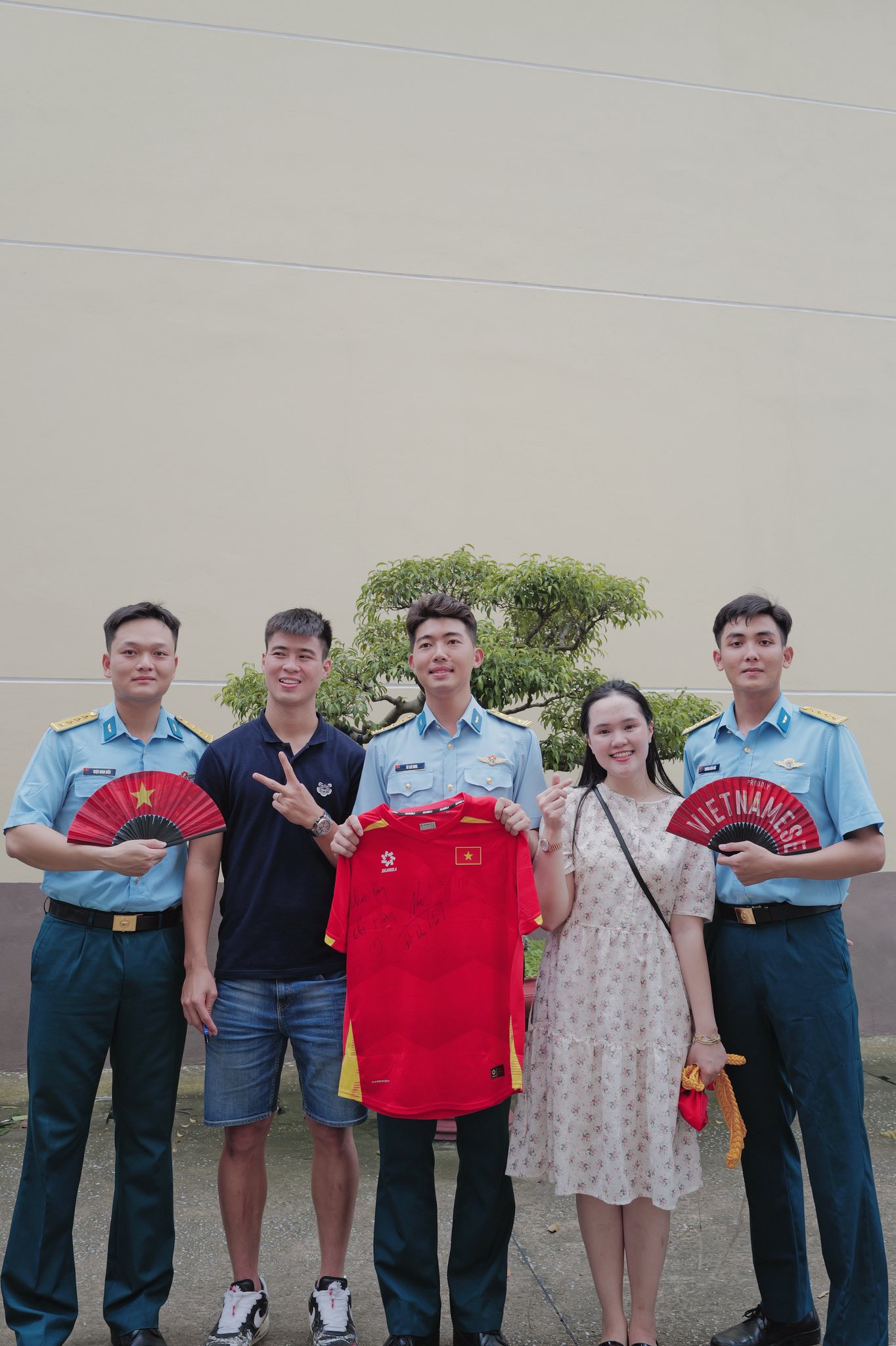 650379562266758561186647215950501828174557083n