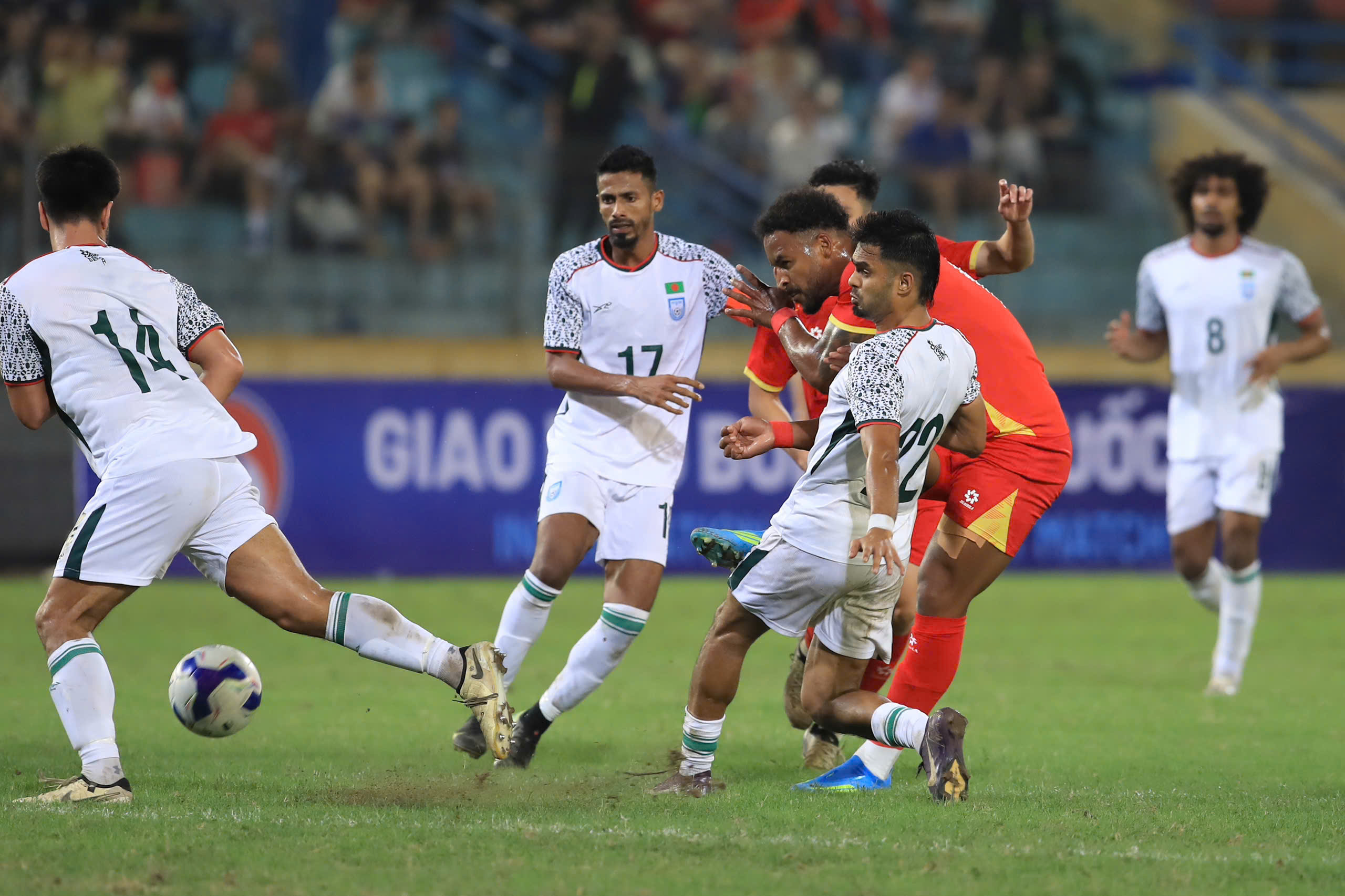 1562798585052962567 1