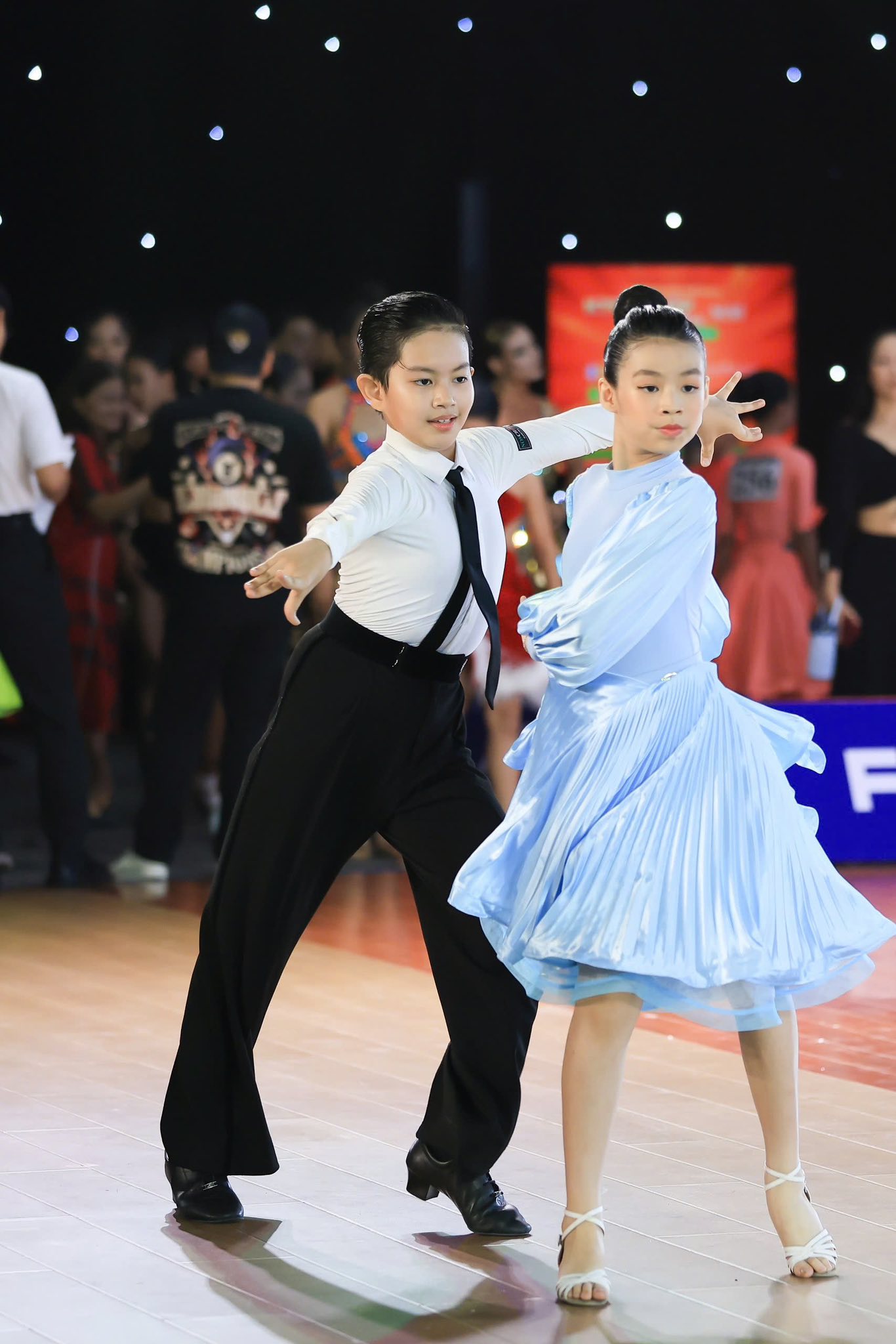 61237402514078121773803216330675176294360592n