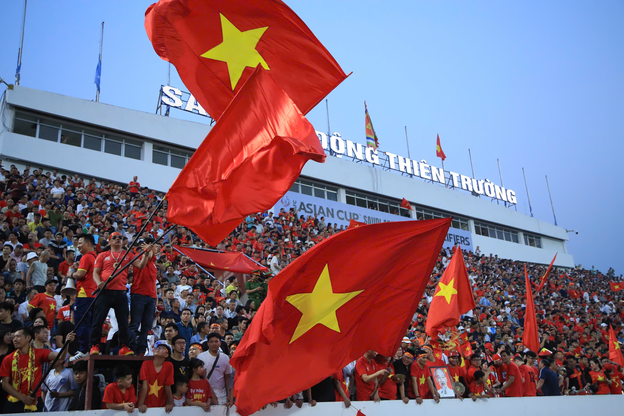 4037659011359479744 1